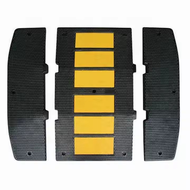 90cm Rubber Speed Hump